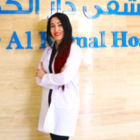 Prosthodontist, Implantologist & Esthetic Care - Dr. Farnaz